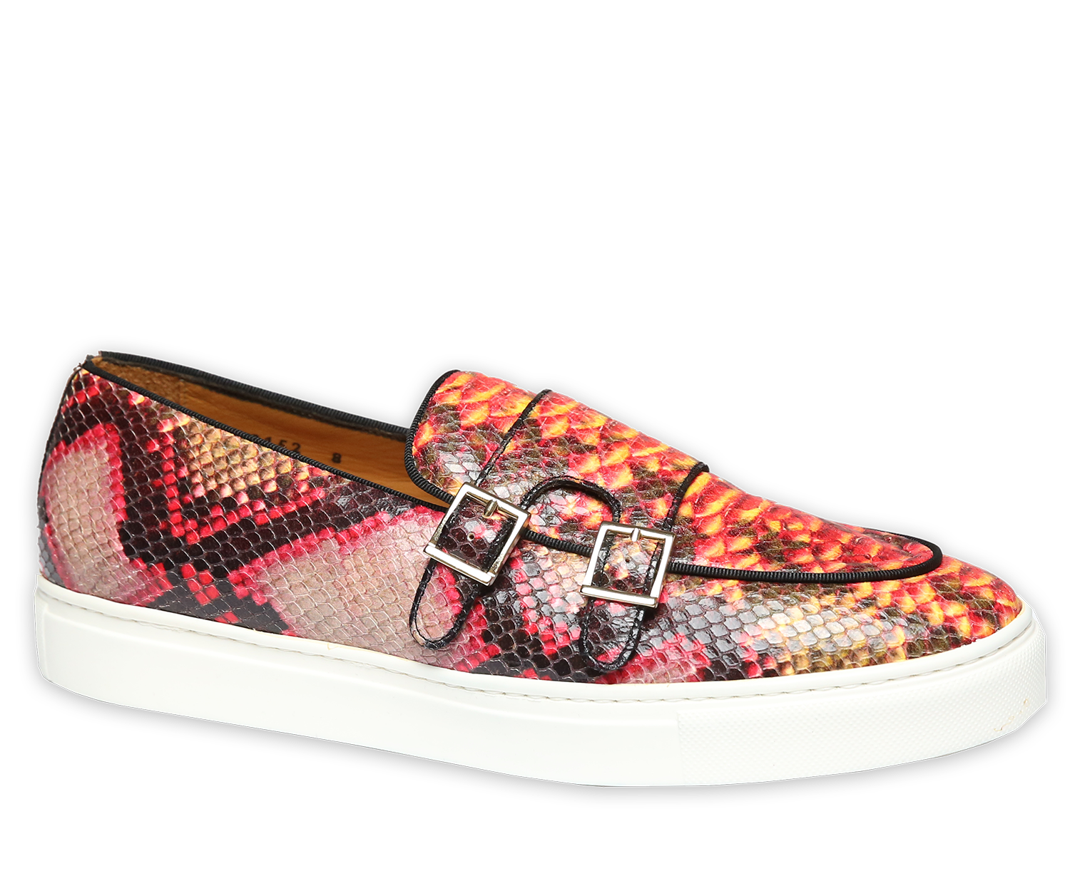 Sneaker mit Python-Prägung