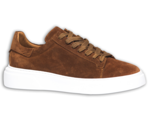 Herrensneaker in rehbraunem Velour mit weißer Sohle