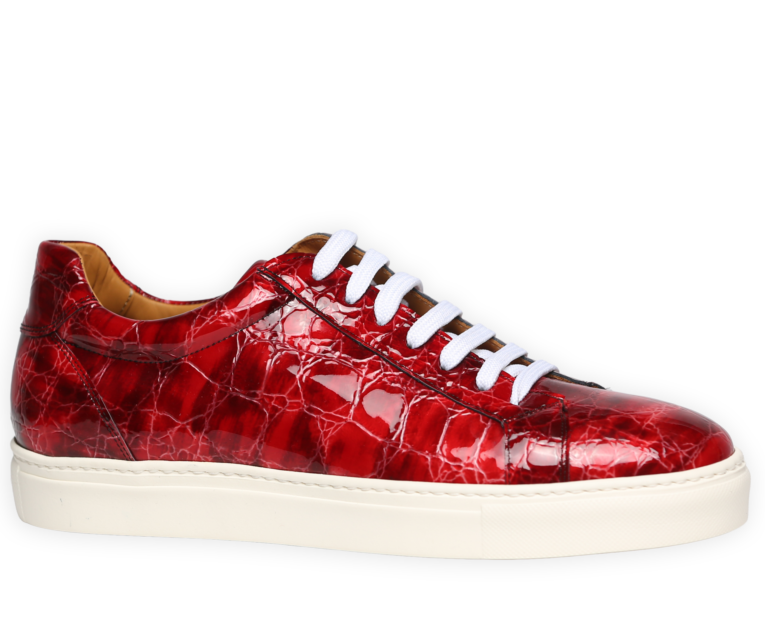 Roter Lackledersneaker