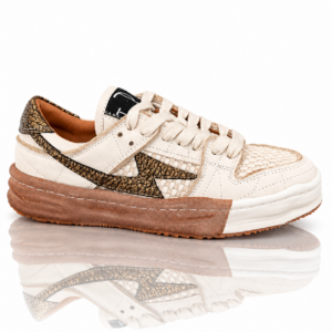 Creme Sneaker mit Golddetails